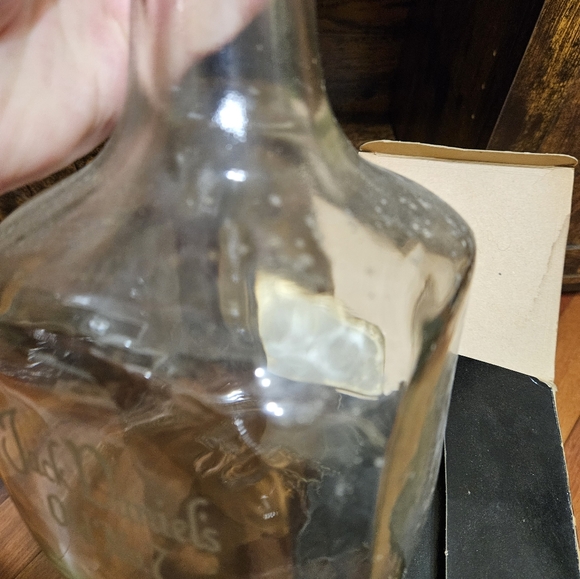 Jack Daniels Glasses and Tribute to Tennessee Decanter - Picture 8 of 8